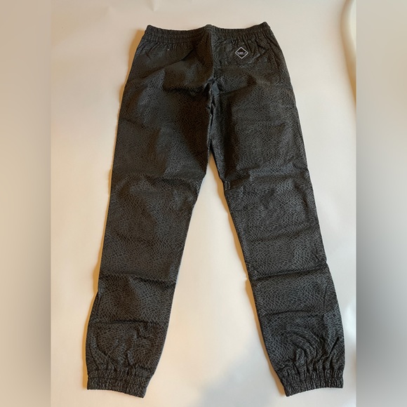 FairPlay men’s Joggers - Picture 6 of 7